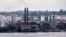 Vista de la refinería Ñico López, en La Habana. (Yamil Lage/AFP)