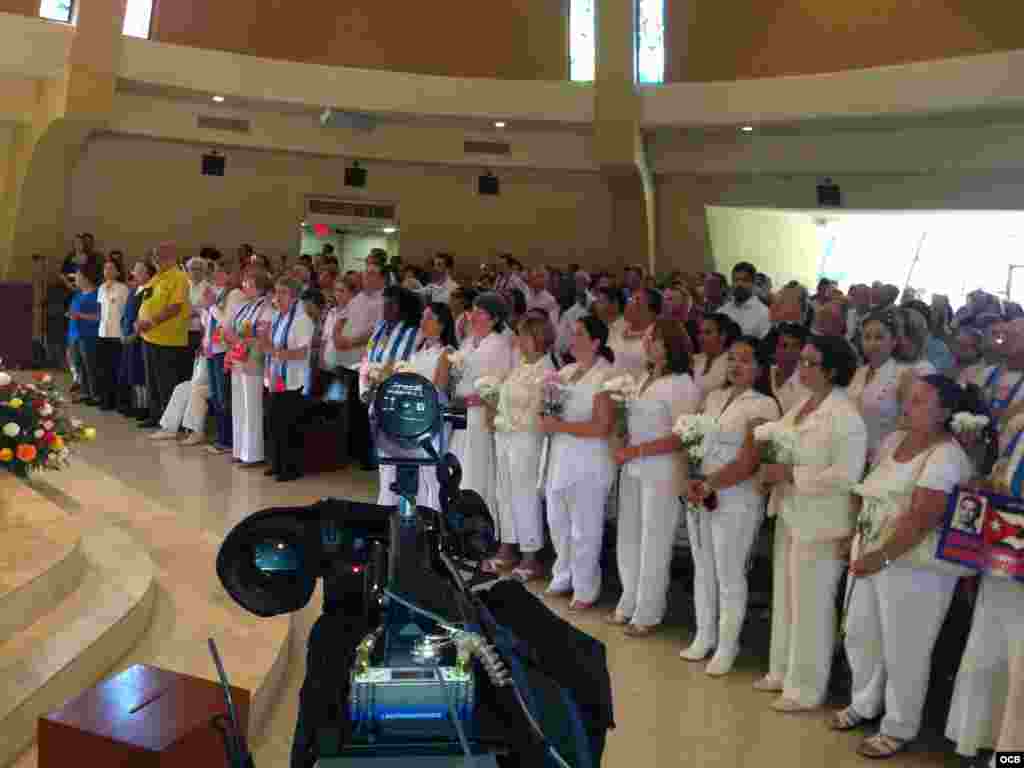 Misa en la Ermita de la Caridad.
