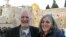 El contratista Alan Gross con su esposa, Judy, en una foto tomada en Jerusalén en 2005 (Foto: cortesía familia Gross).