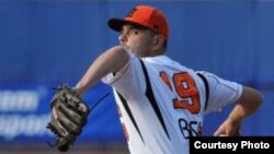 El derecho Rob Cordemans maniató a la artillería cubana en Rotterdam; permitió sólo cinco hits.