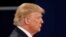 El candidato republicano Donald Trump durante el segundo debate presidencial. 