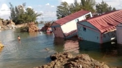 Las cabañas del campismo en la playa de Imías, tra slas inundaciones provocadas por el huracán Oscar. (Foto: Dailenis Ramírez Cueto vía @RadioGtmo)