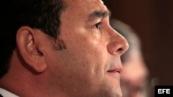 Opositores al Gobierno de Nicolás Maduro se manifiestan en rechazo a la decisión del Tribunal Supremo de asumir las competencias del Parlamento, hoy, viernes 31 de marzo de 2017, en Caracas (Venezuela). El Tribunal Supremo de Justicia (TSJ) de Venezuela d