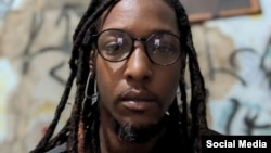 El rapero cubano Nando OBDC (Foto: Facebook/Mesa de Diálogo de la Juventud Cubana)