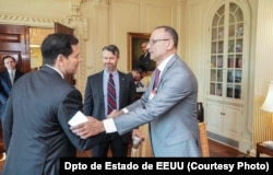 En el encuentro con Ferrer, Rubio reafirmó el compromiso de EEUU con la promoción de la democracia y los derechos humanos en Cuba.