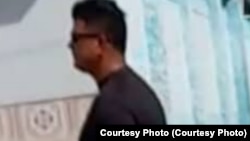 Expresionero político reconoce en la calle al oficial que lo golpeó y expone abusos en la prisión de Guamajal