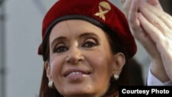 Cristina Kirchner: el pensamiento bajo la boina roja.