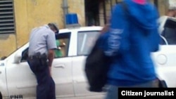 Reporta Cuba Asedio y detención a cuentapropistas Fotos Roberto Fuentes Arias