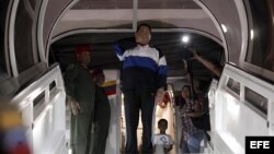 Hugo Chávez, momentos antes de emprender viaje esta madrugada a La Habana, Cuba. 