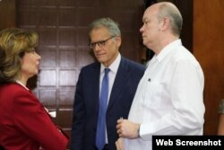 Rodrigo Malmierca (d) recibió a María Contreras-Sweet.