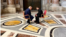 El presidente Trump se reunió en privado con el presidente ucraniano, Volodymyr Zelenskyy, en la Basílica de San Pedro del Vaticano este sábado.