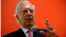 Mario Vargas Llosa, Premio Nobel de Literatura, durante una conferencia