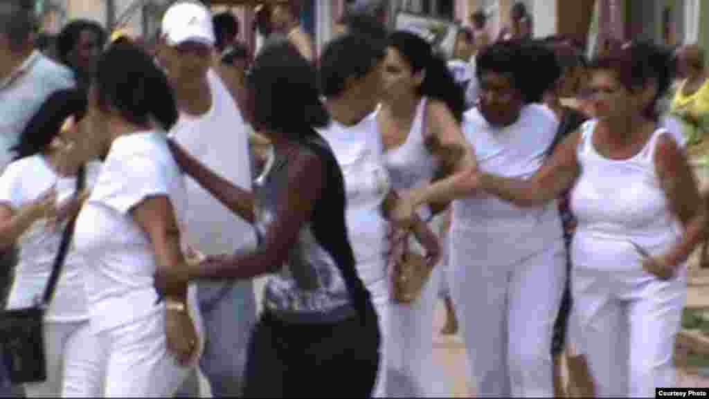 Damas de Blanco en Colón. Foto: @ivanlibre