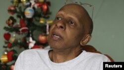 Aerchivo - Guillermo Farinas en su casa en Santa Clara, Cuba. 