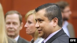 George Zimmerman abandona la Corte.