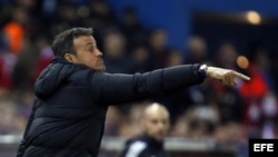 El entrenador del FC Barcelona, Luis Enrique, durante el partido frente al Atlético de Madrid.