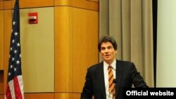 José Fernández, en un evento organizado por el Departamento de Estado