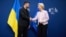 El presidente de Ucrania, Volodymyr Zelenskyy se reunió este domingo en Bruselas con la presidenta de la Comisión Europea, Ursula von der Leyen. (X/@ZelenskyyUa)
