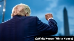 El presidente Donald Trump durante la parada militar de el sábado, 14 de junio de 2025, en Washington D.C. (Foto X @WhiteHouse)