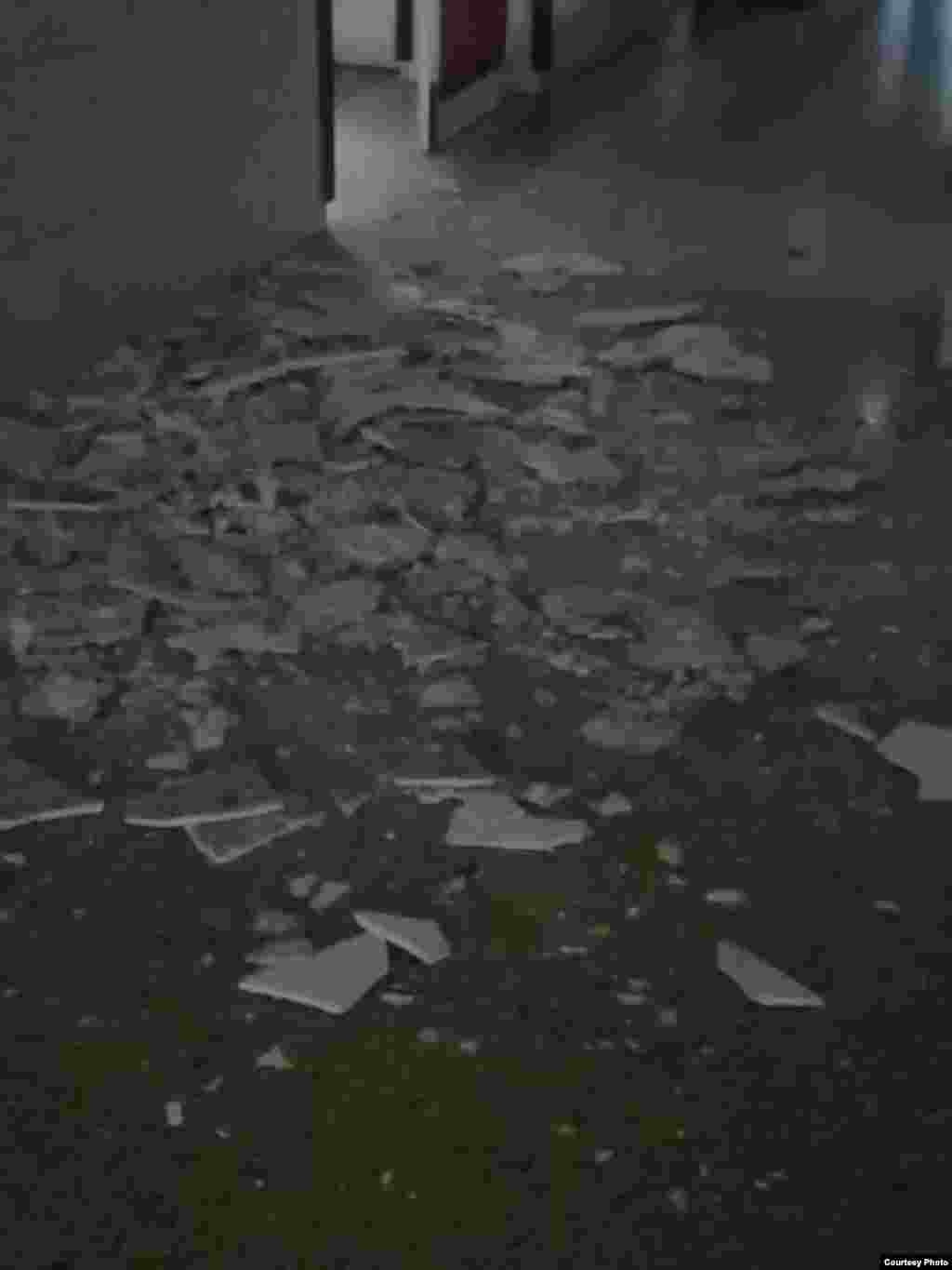 El derrumbe ocurrió a la entrada de la Sala Clínica Alta, del hospital Calixto García, en La Habana. 