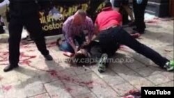 Una estatua de Fidel Castro es exhibida en una plaza de la localidad de El Amparo, estado Apure (Venezuela), fronterizo con Colombia.