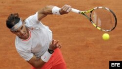 Rafael Nadal en acción frente a David Ferrer.