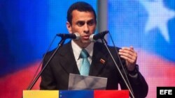 Fotografía de archivo del líder de la oposición venezolana, Henrique Capriles. 