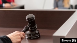 Imagen genérica de la sala de un tribunal. (Envato)