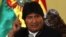El presidente de Bolivia, Evo Morales, habla a la prensa antes del referendo sobre su reelección. 